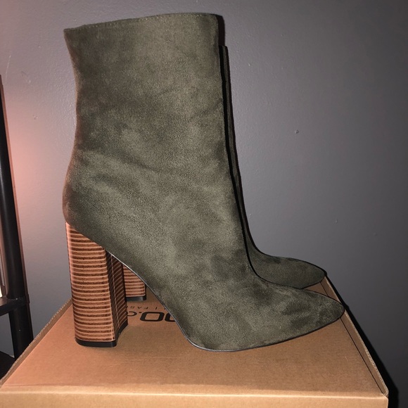 Ceri Pointed Sock Shoe Boot - Picture 5 of 6